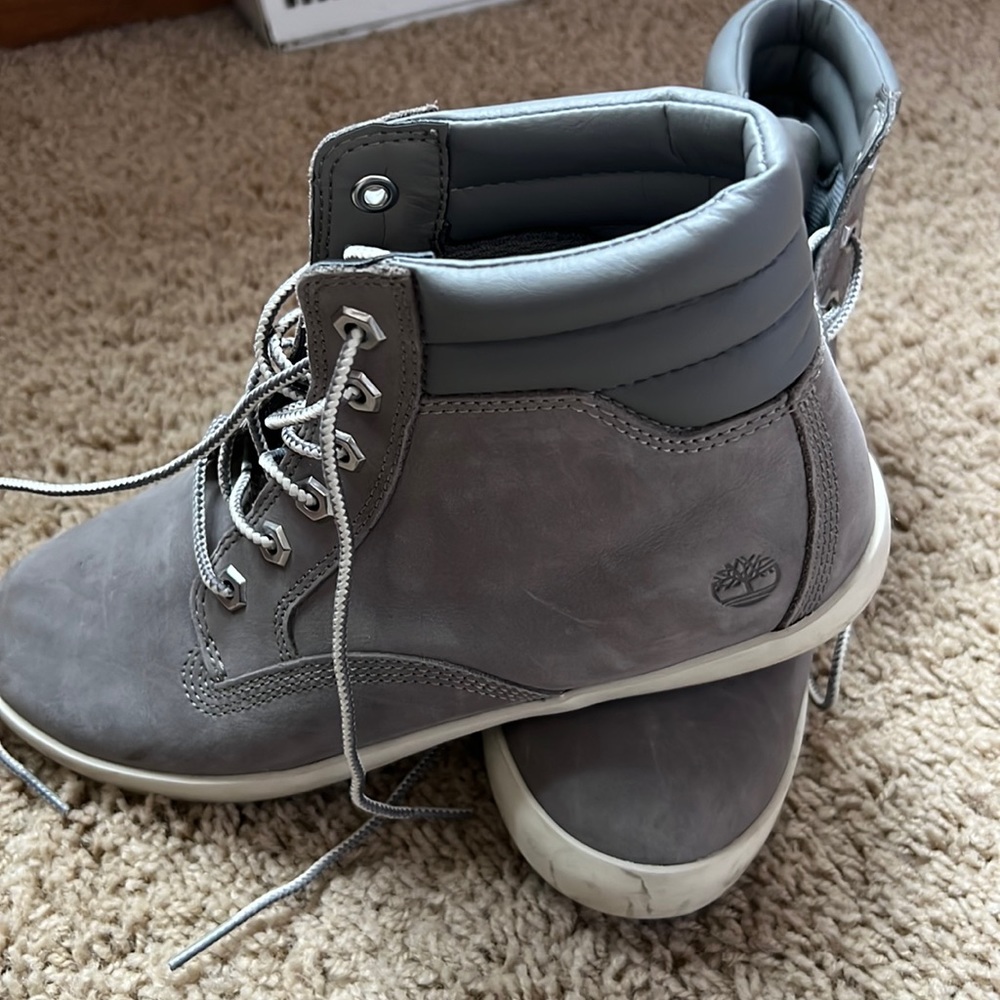 Good condition grey Timberlands